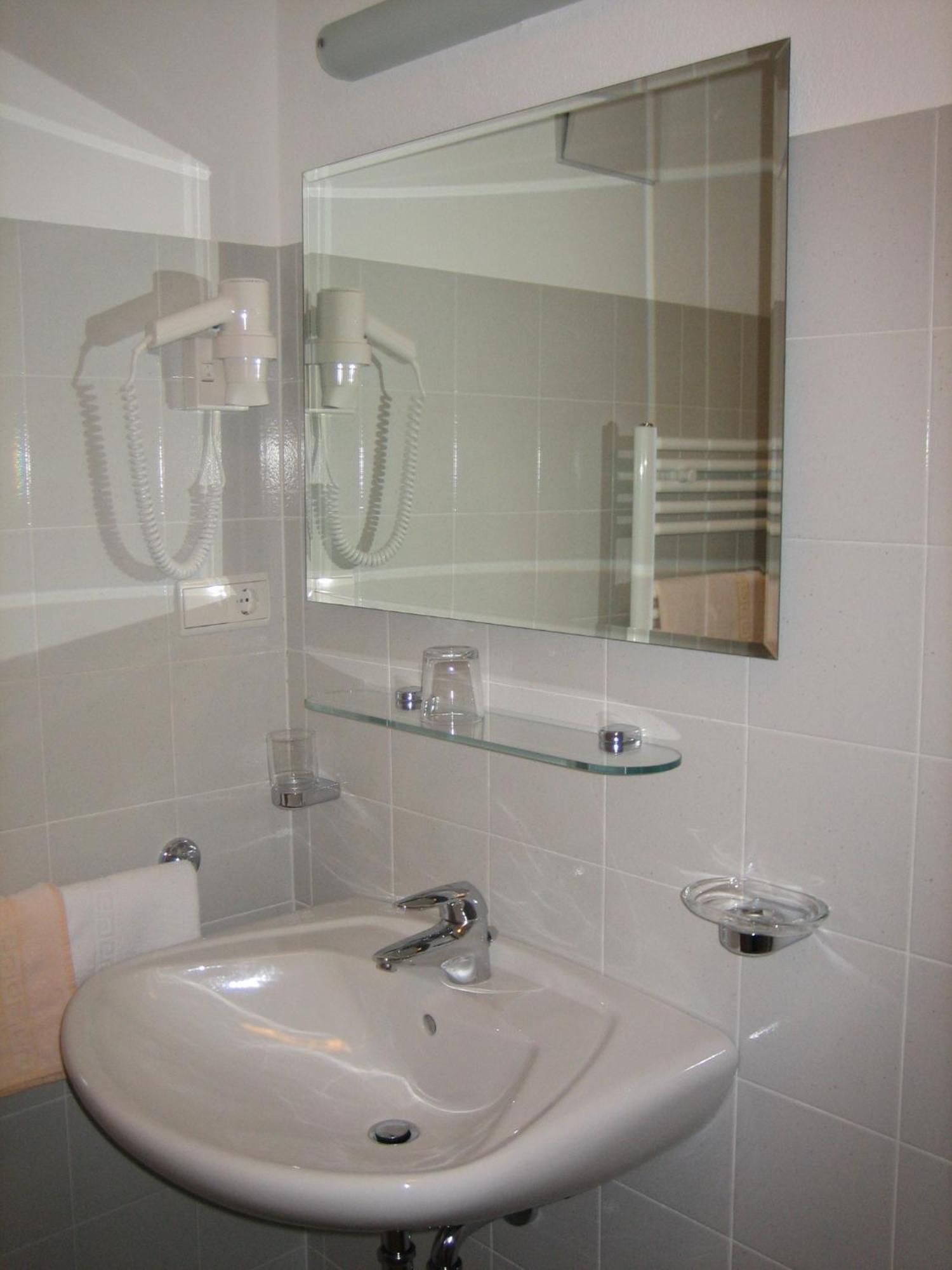 Garni - Appartement Neumairhof Rasun di Sopra Exterior foto