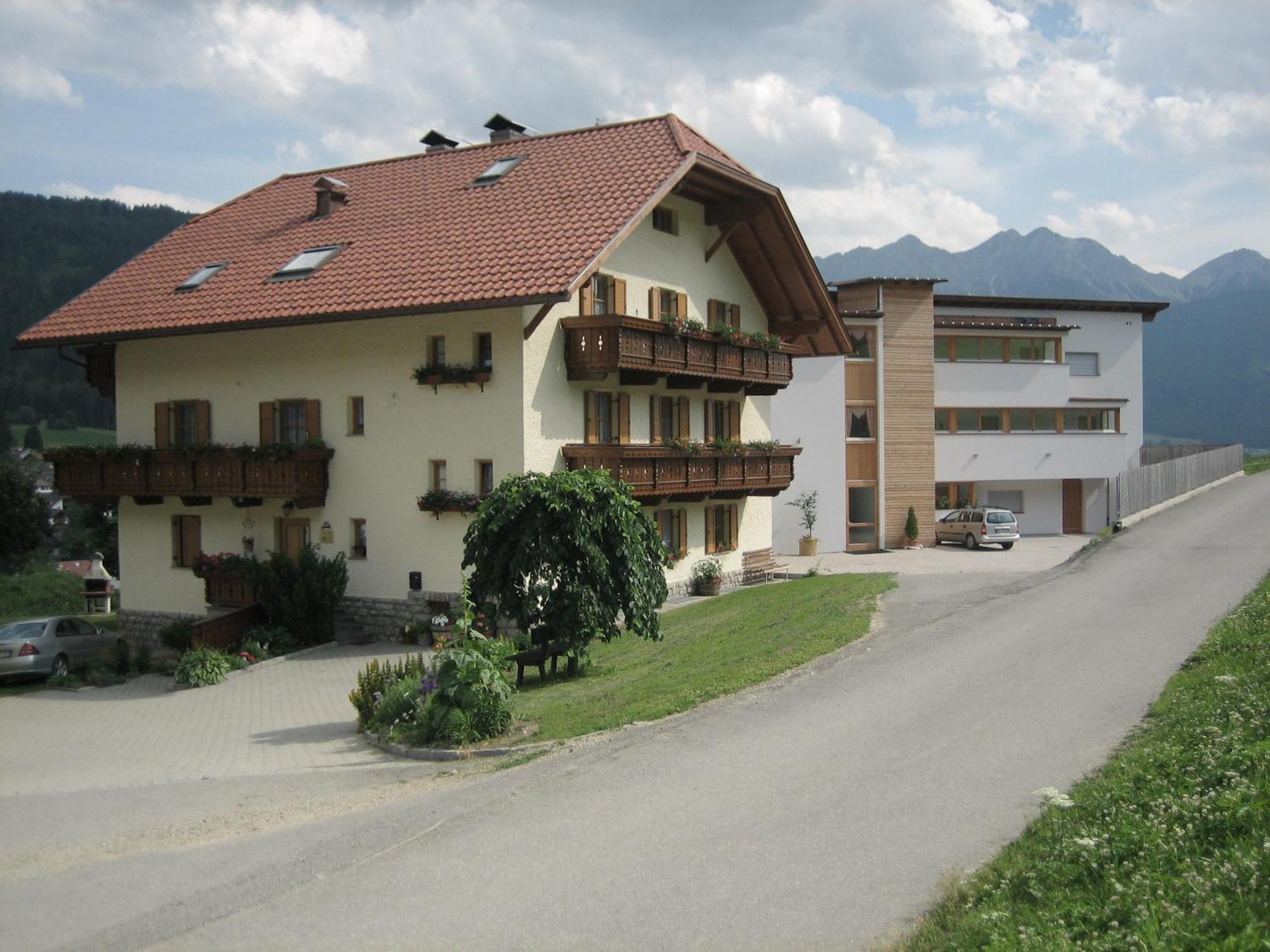 Garni - Appartement Neumairhof Rasun di Sopra Exterior foto